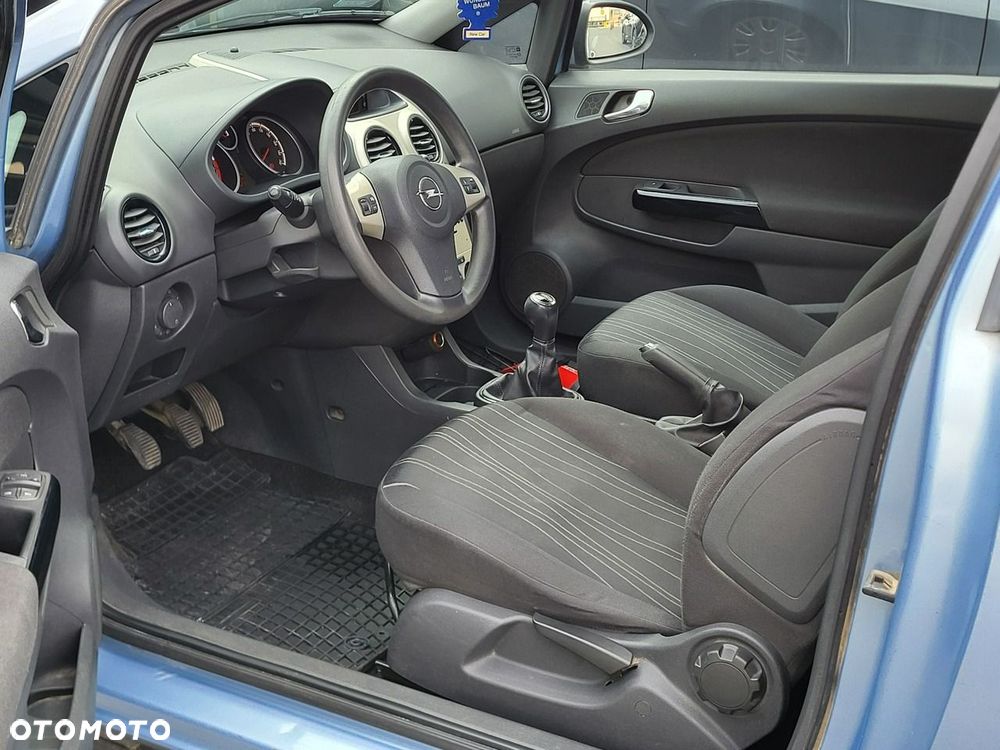 Opel Corsa - 8