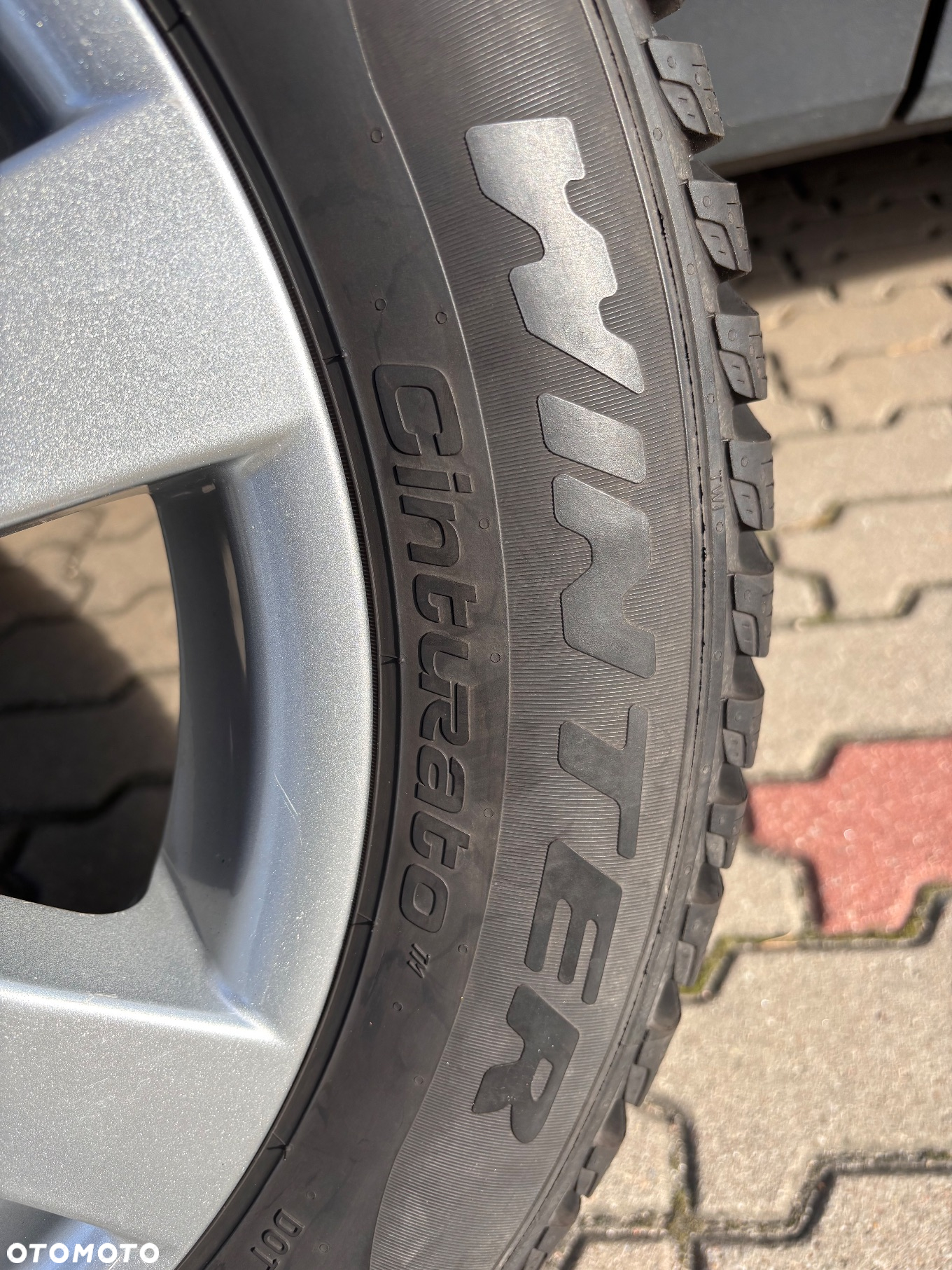 Alufelgi z oponami zimowymi Pirelli 16 - 2