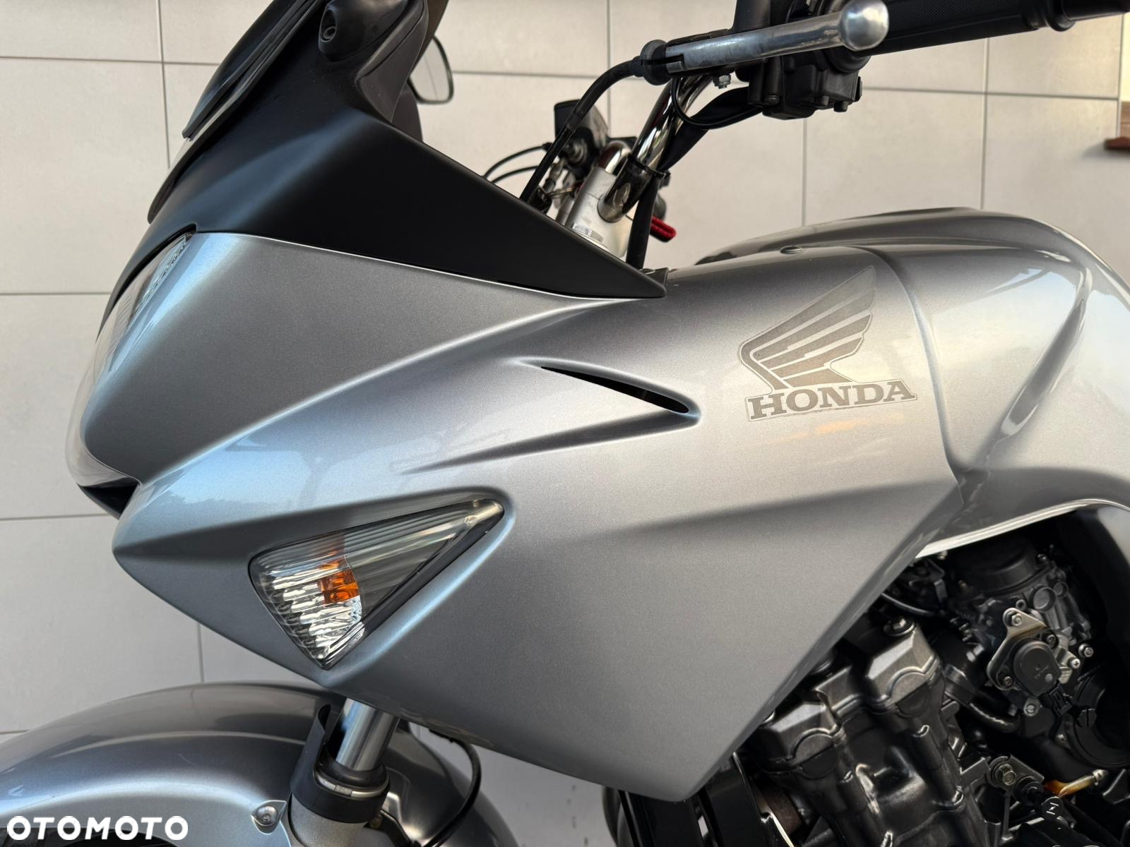 Honda CBF - 33