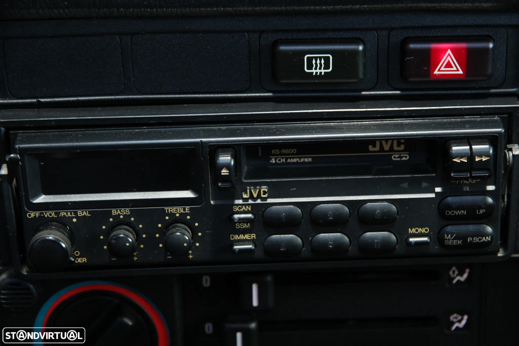 BMW 318 i - 16