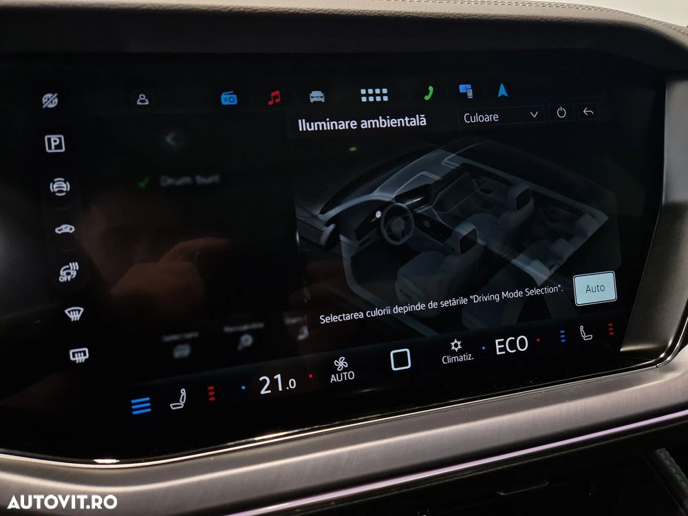 Volkswagen Touareg V6 TDI 4MOTION R-Line - 23