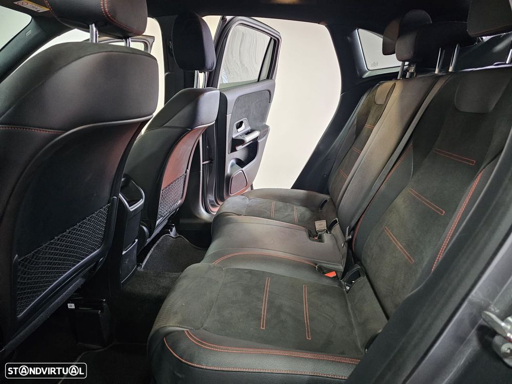 Mercedes-Benz GLA 180 d AMG Line - 13