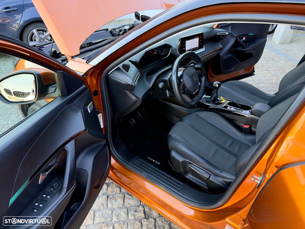 Peugeot 2008 1.2 PureTech Allure Pack - 39