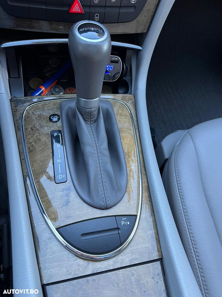 Mercedes-Benz E - 14