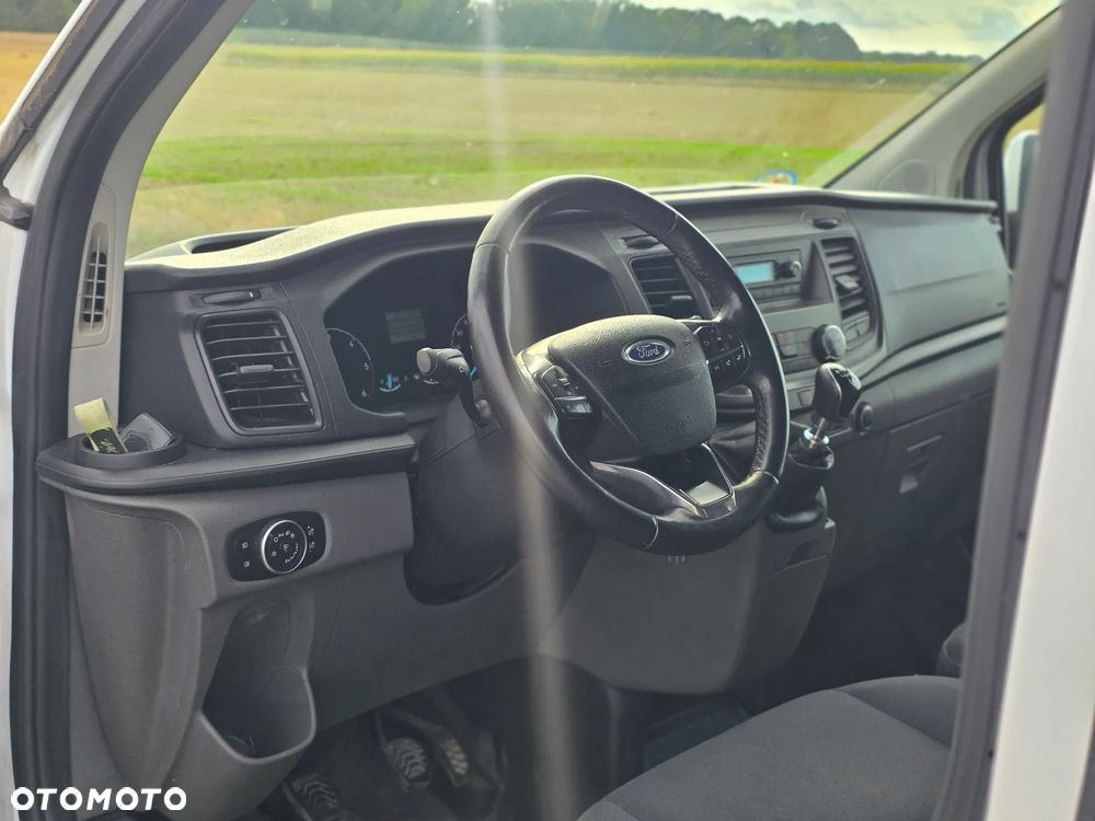 Ford TRANSIT CUSTOM - 10