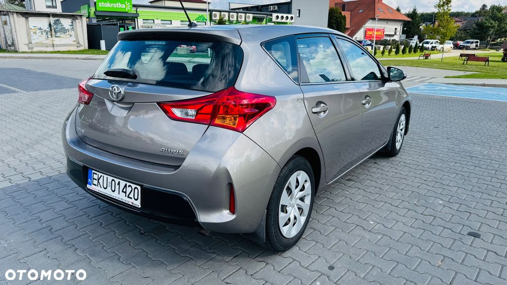 Toyota Auris 1.33 VVT-i Life Comfort - 7