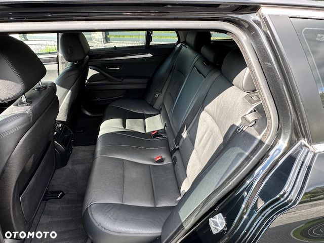 BMW Seria 5 520d Luxury Line - 10