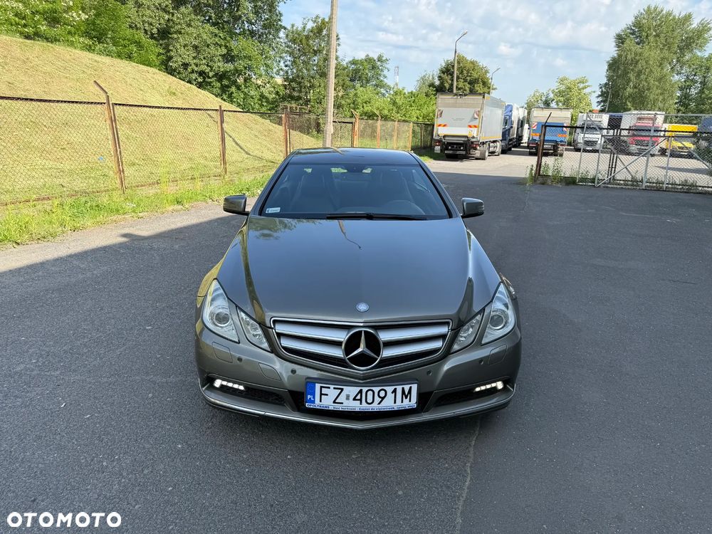 Mercedes-Benz Klasa E 220 CDI DPF BlueEFFICIENCY 7G-TRONIC Avantgarde - 8