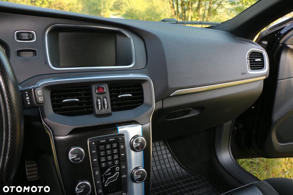 Volvo V40 D4 Drive-E R-Design Momentum - 20
