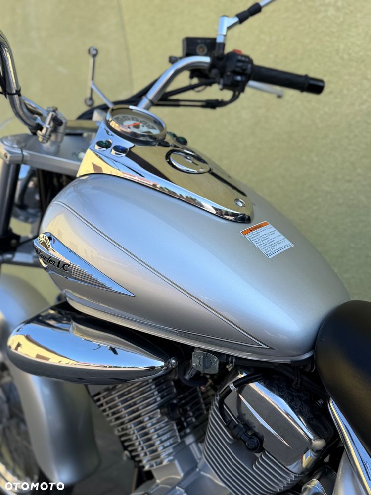 Suzuki Intruder - 35