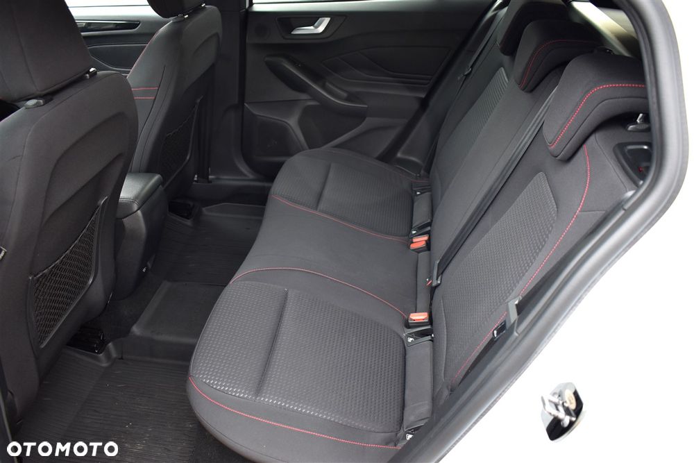 Ford Focus 2.0 EcoBlue ST-Line Business - 16