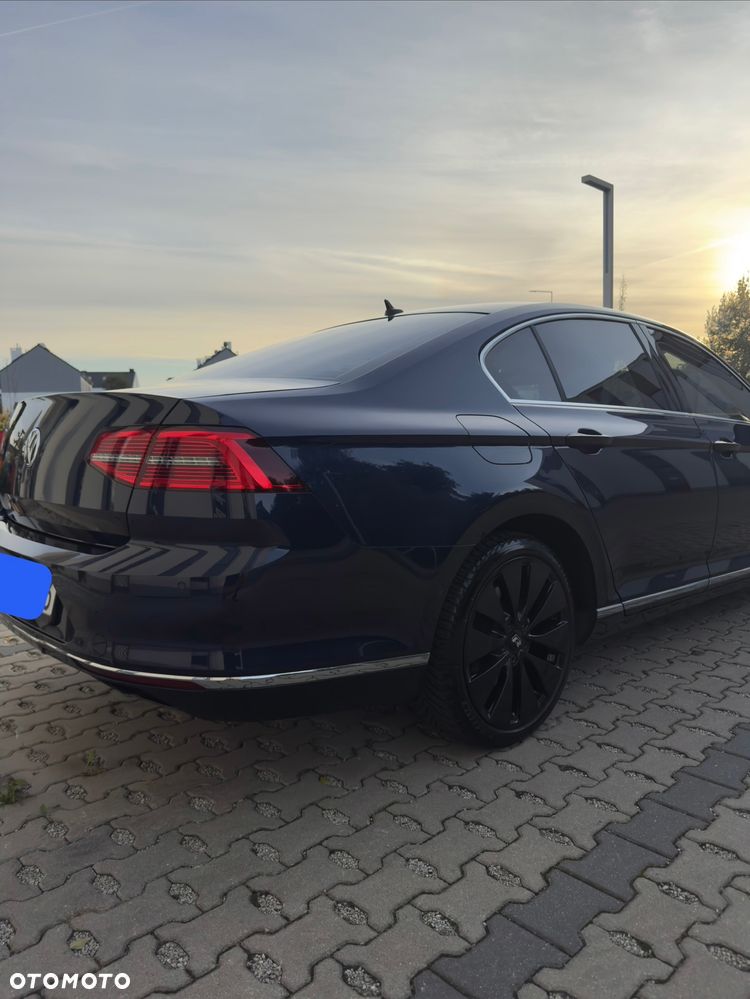 Volkswagen Passat - 2