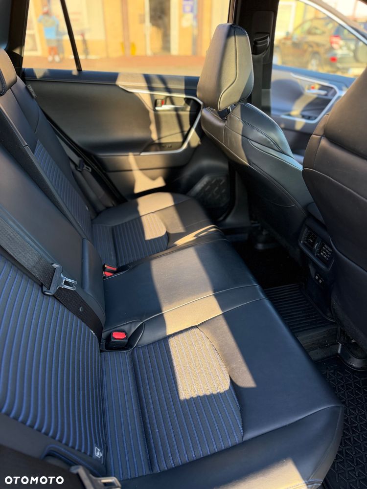 Toyota RAV4 Hybrid Selection 4x2 - 11