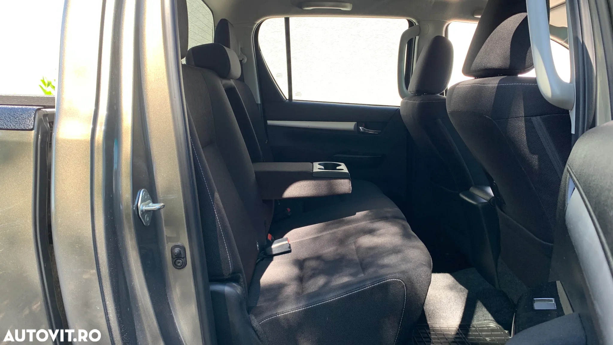 Toyota Hilux 2.8D 204CP 4x4 Double Cab AT Executive - 11