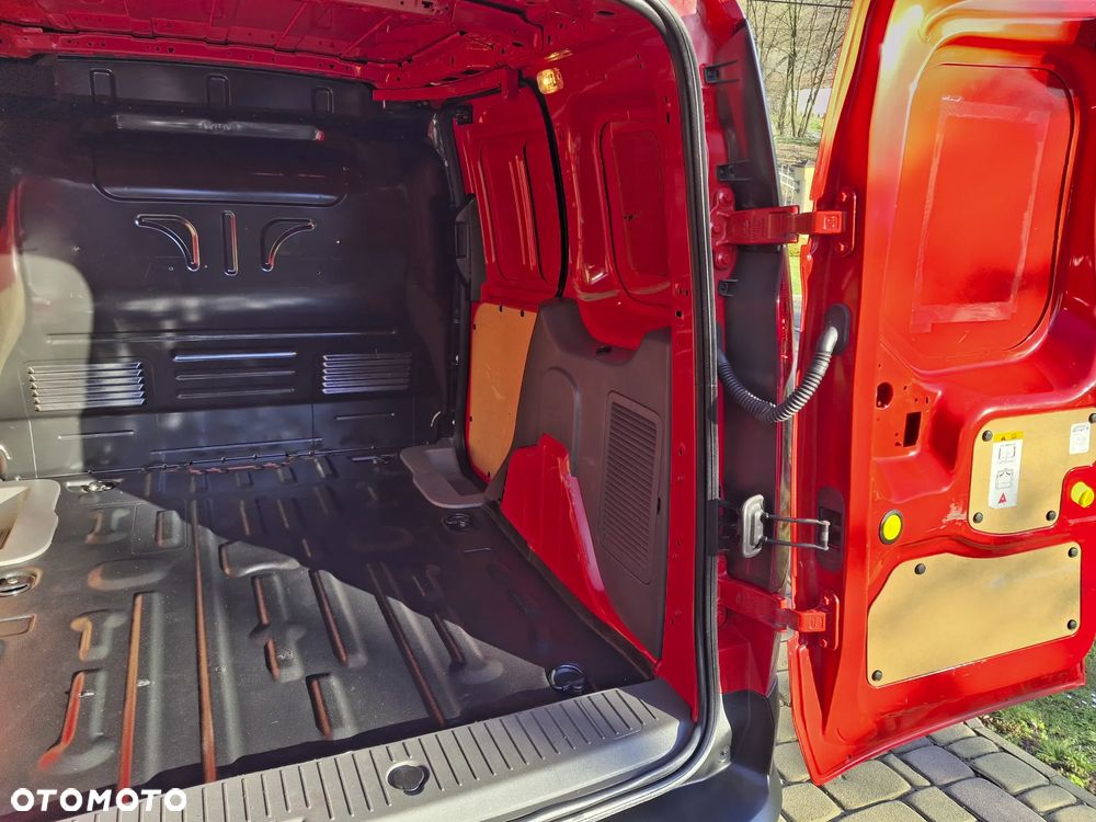 Ford TRANSIT CONNECT TREND - 11