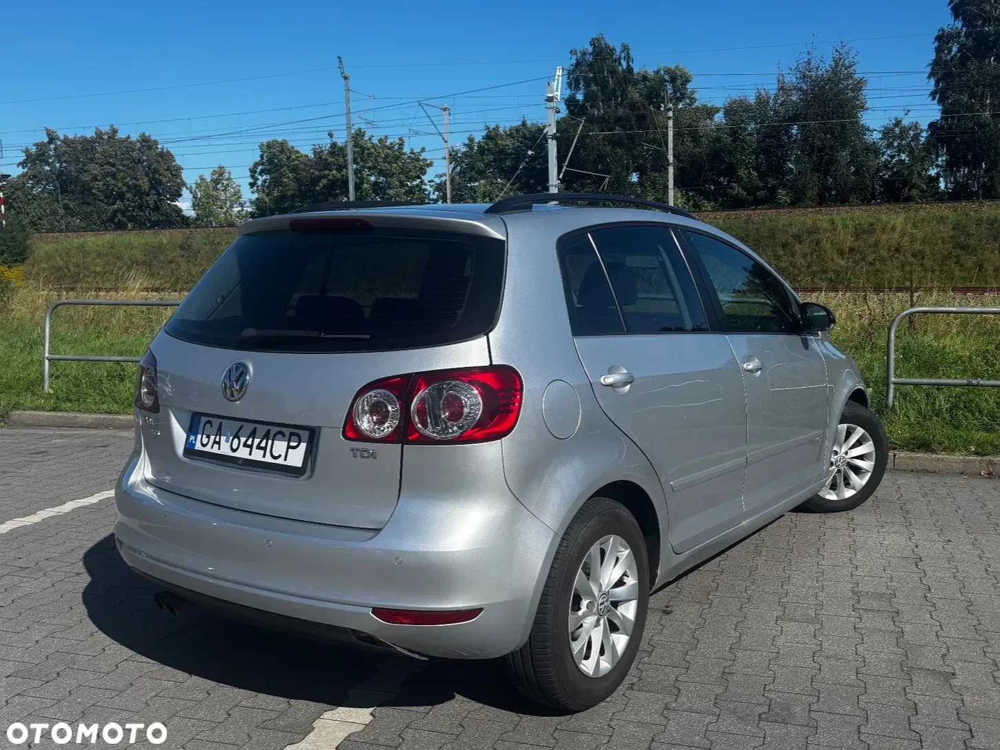 Volkswagen Golf Plus 2.0 TDI Comfortline - 3