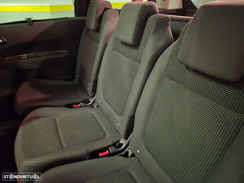 Peugeot 5008 1.6 HDi 7L Allure - 33