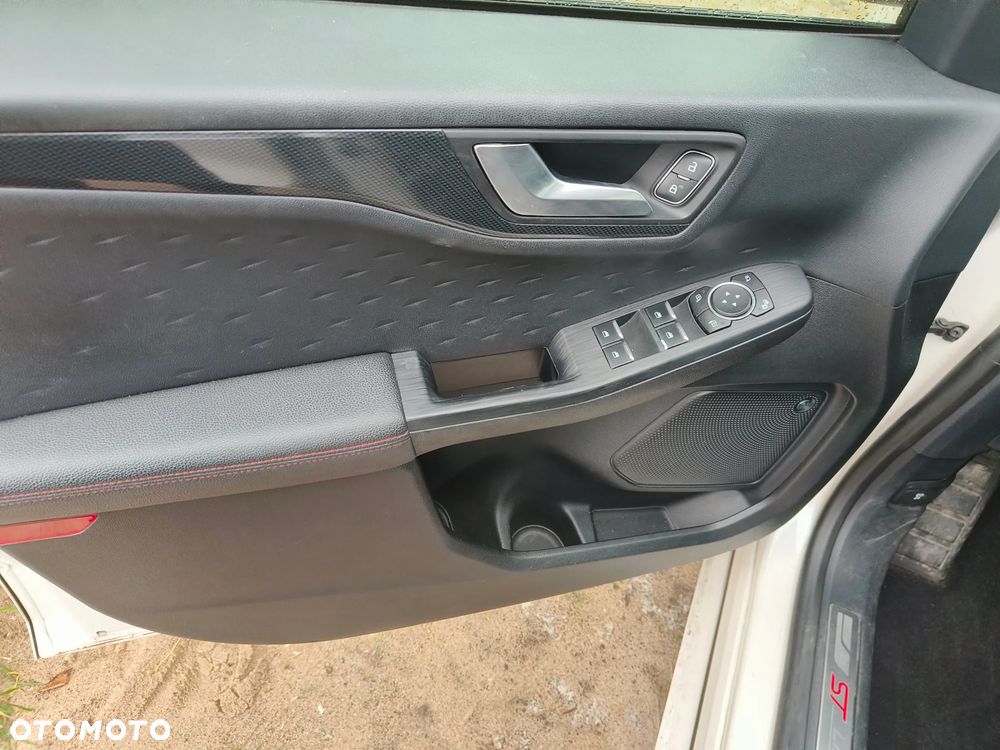 Ford Kuga 1.5 EcoBoost FWD ST-Line X - 15