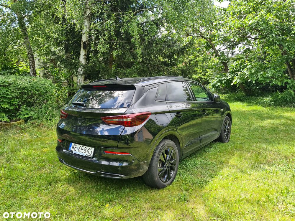 Opel Grandland 1.6 T PHEV 4x4 Business Elegance - 3