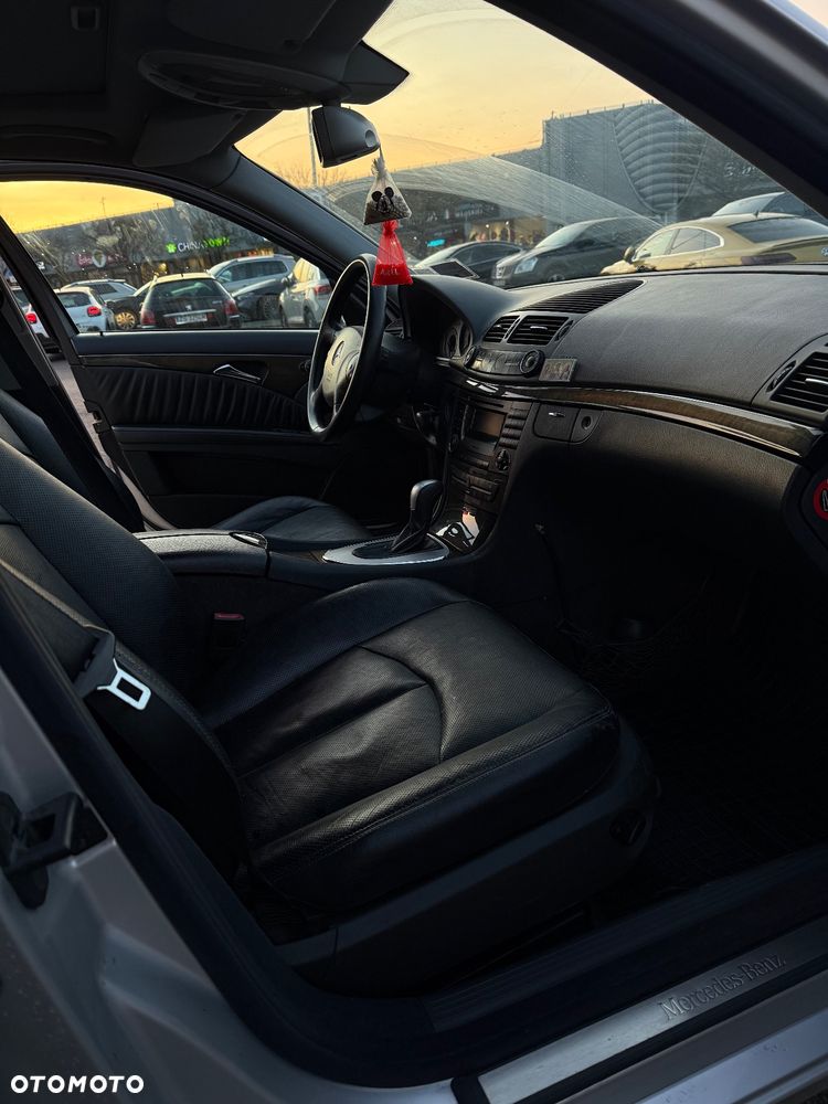 Mercedes-Benz Klasa E - 9