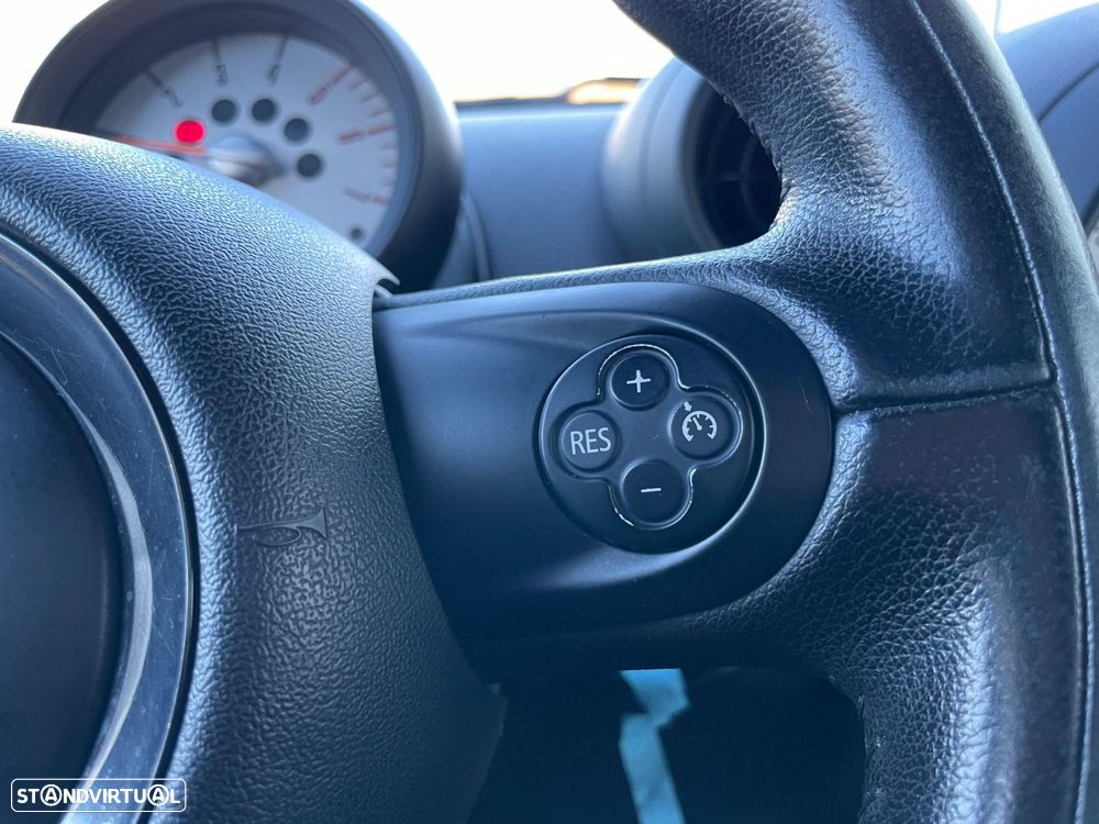 MINI Countryman Cooper D - 18