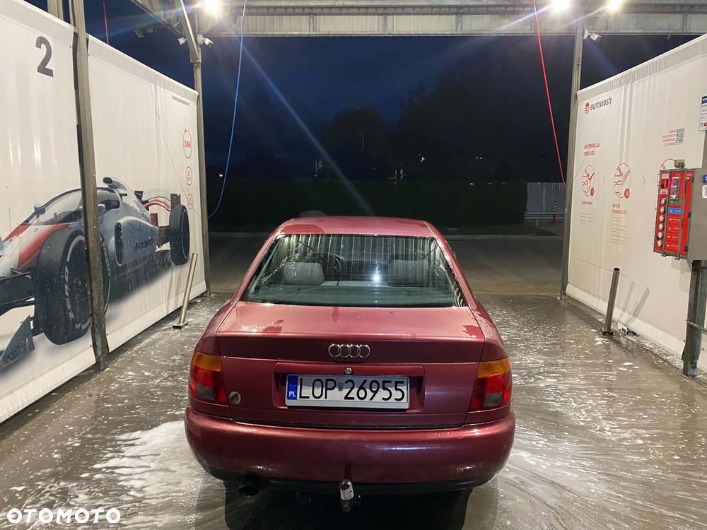 Audi A4 Limousine 1.8 - 5