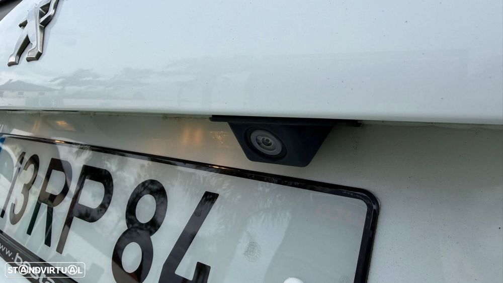 Peugeot 208 1.2 PureTech Style - 9