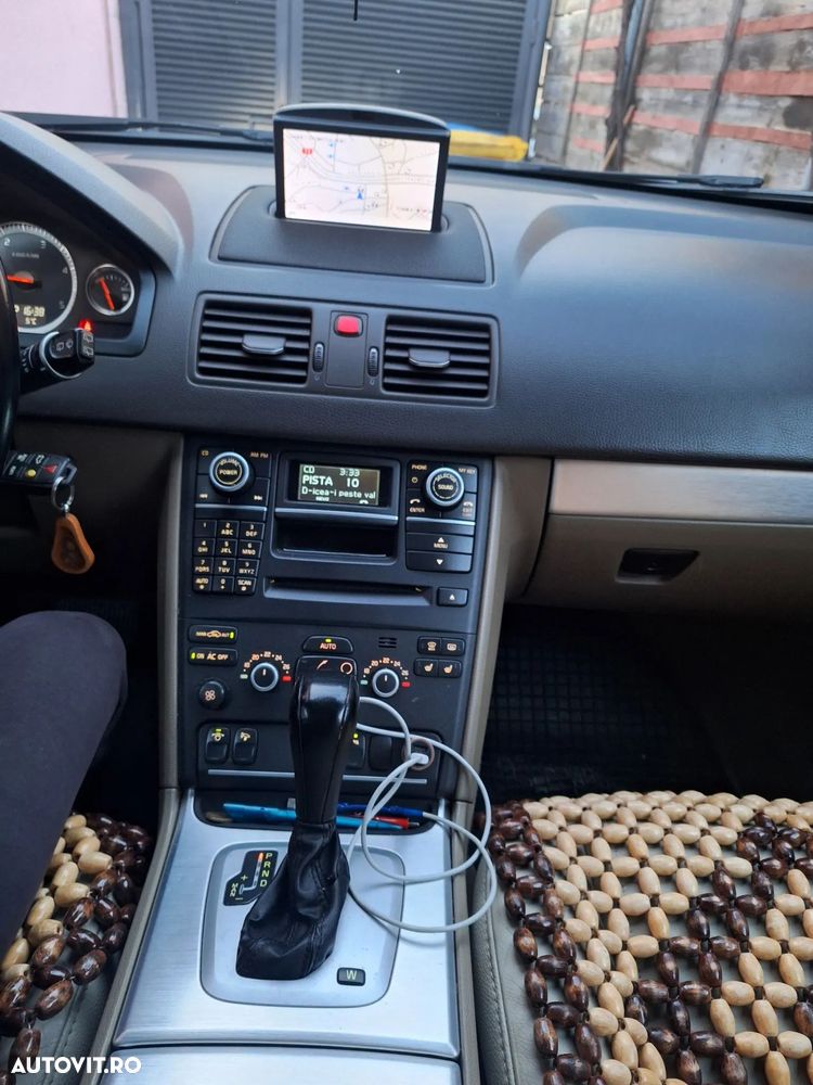 Volvo XC 90 D5 AWD Geartronic Momentum - 11