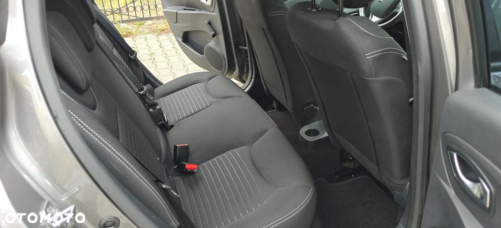 Renault Clio ver-0-9-energy-tce-limited - 14