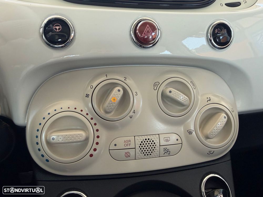 Fiat 500 1.2 Lounge J16 - 19