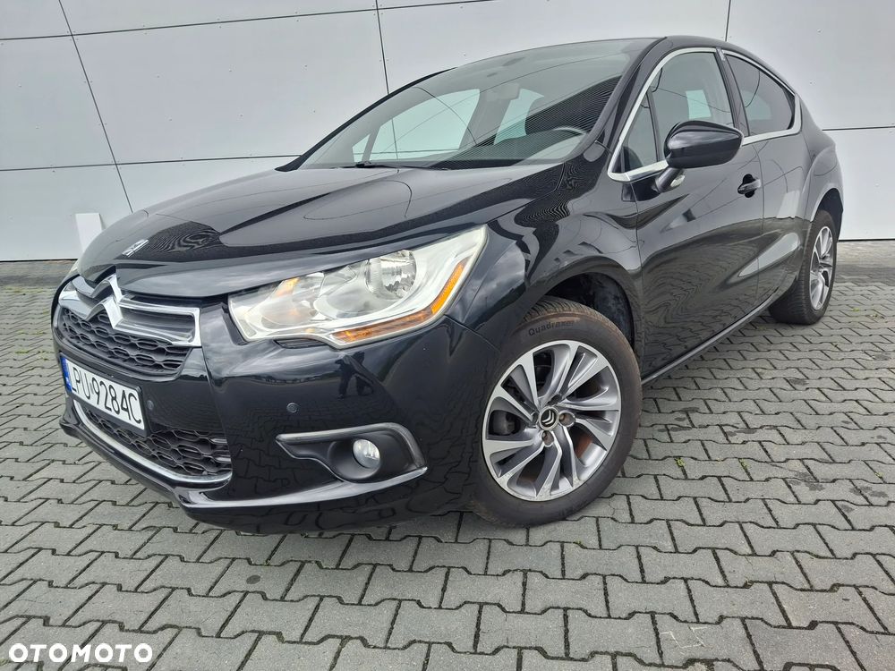 Citroën DS4 e-HDi 110 SoChic - 9