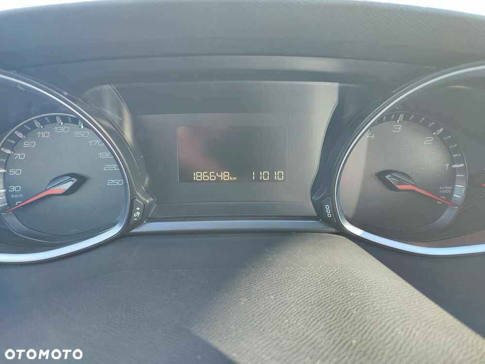 Peugeot 308 1.5 BlueHDi Active Pack Business S&S - 39