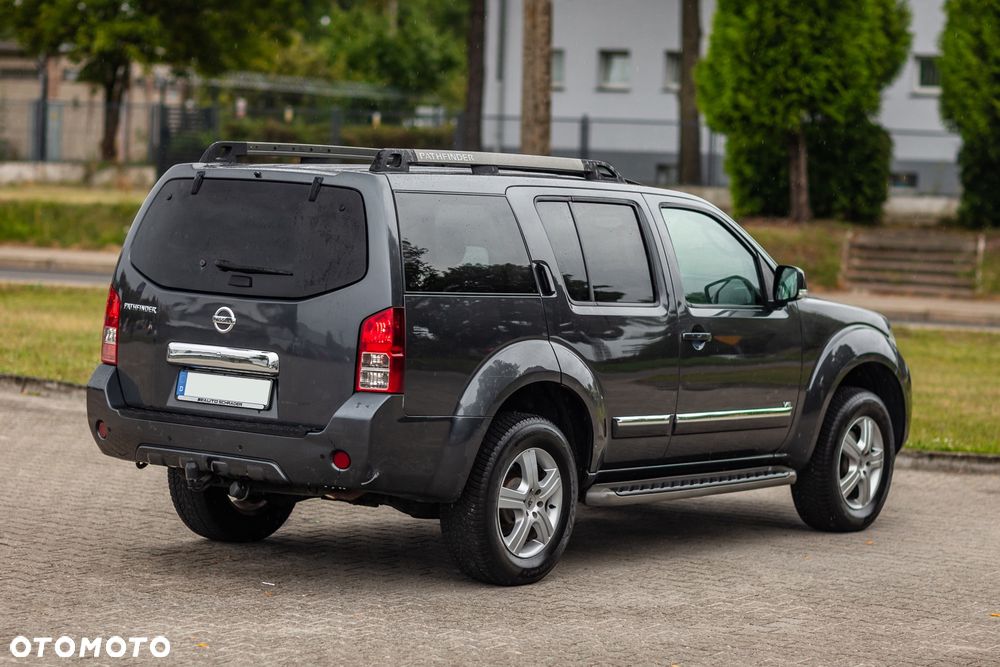 Nissan Pathfinder - 15