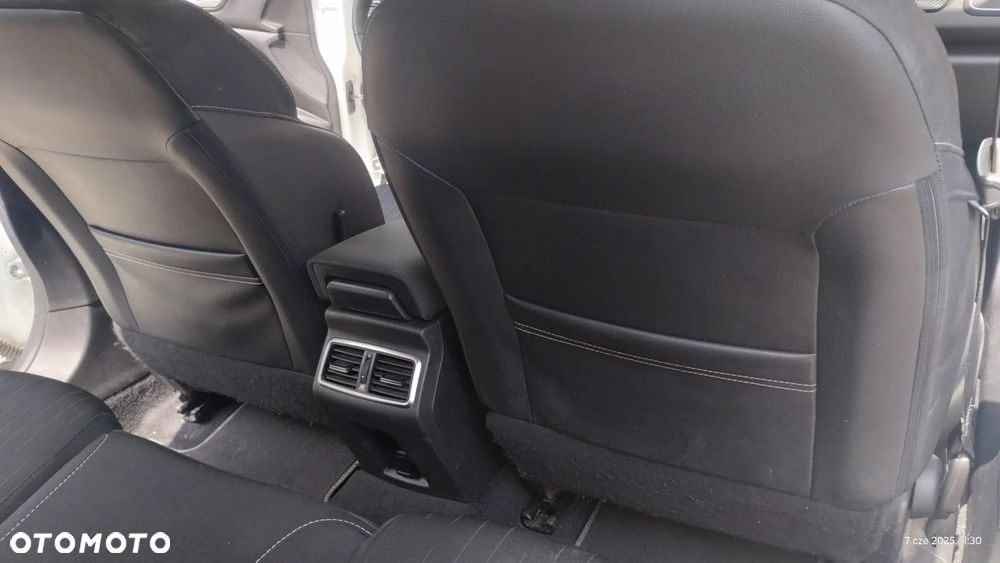 Renault Megane 1.3 TCe FAP Limited - 12