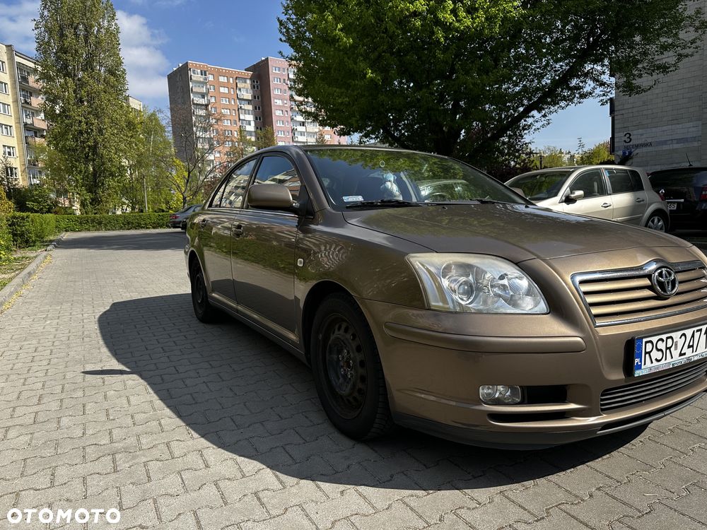 Toyota Avensis 1.8 VVT-i Sol - 9