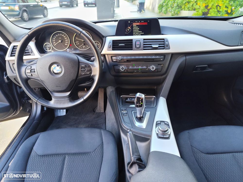 BMW 320 d Auto - 10