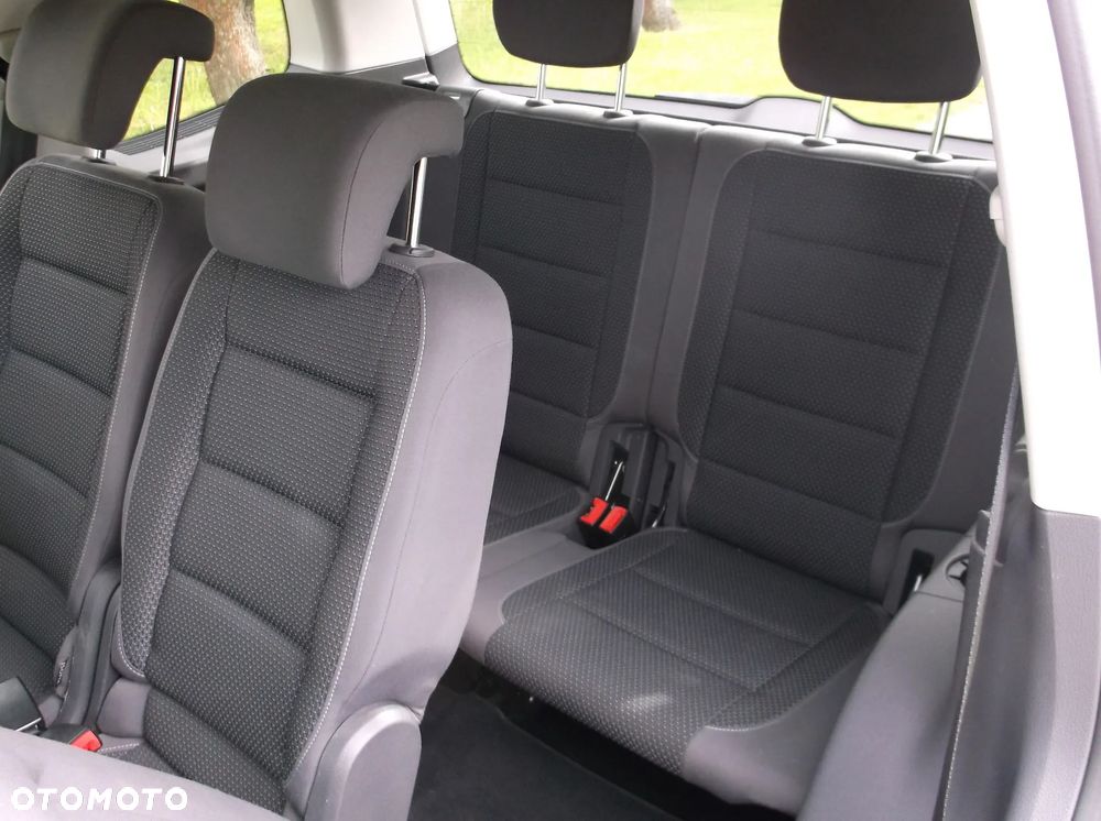 Volkswagen Touran 1.4 TSI Comfortline Perfectline - 9