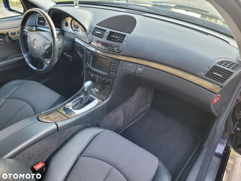 Mercedes-Benz Klasa E 500 Avantgarde - 23