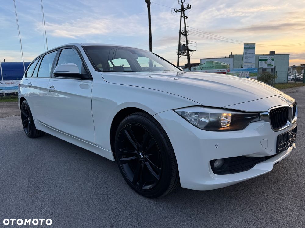 BMW Seria 3 318d Touring - 8
