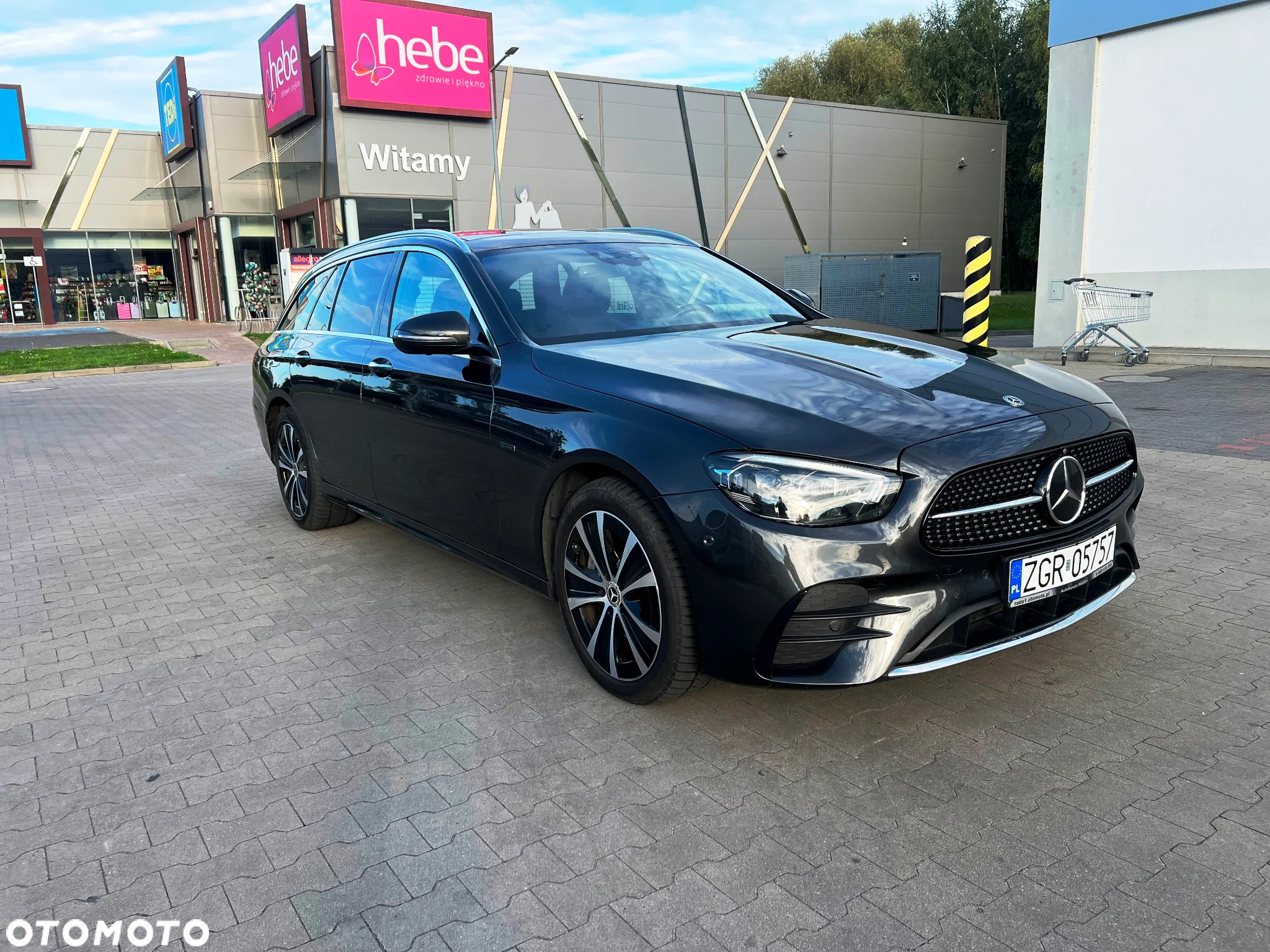 Mercedes-Benz Klasa E 300 de 4Matic T 9G-TRONIC AMG Line - 3