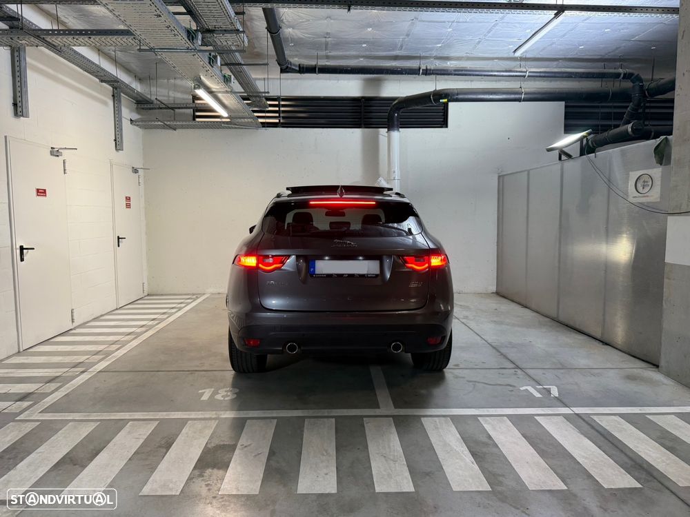 Jaguar F-Pace 3.0 TDV6 R-Sport AWD Aut. - 12