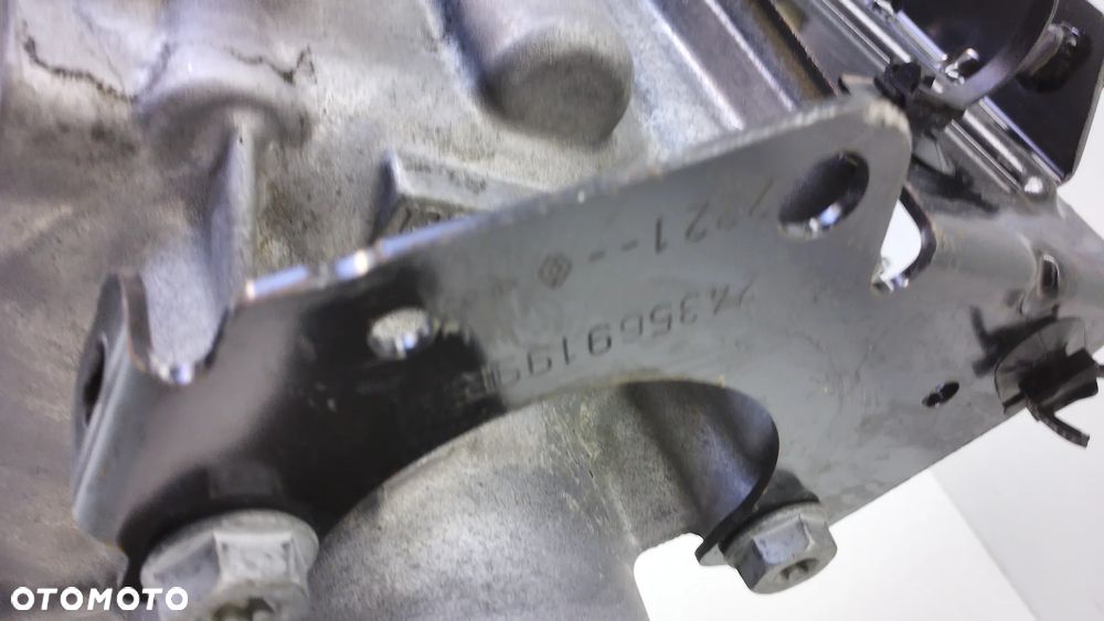 Renault Master 2.3 DCI Skrzynia biegów ZF4 / 006 - 18