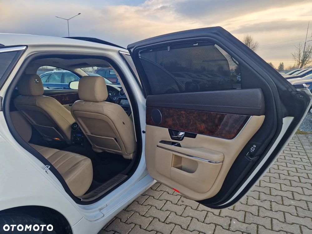 Jaguar XJ 3.0 V6 Kompressor Langversion Premium Luxury - 31