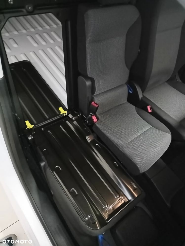 Fiat e Doblo L2 750kG, 136KM, akumulator 50 kWh - 20