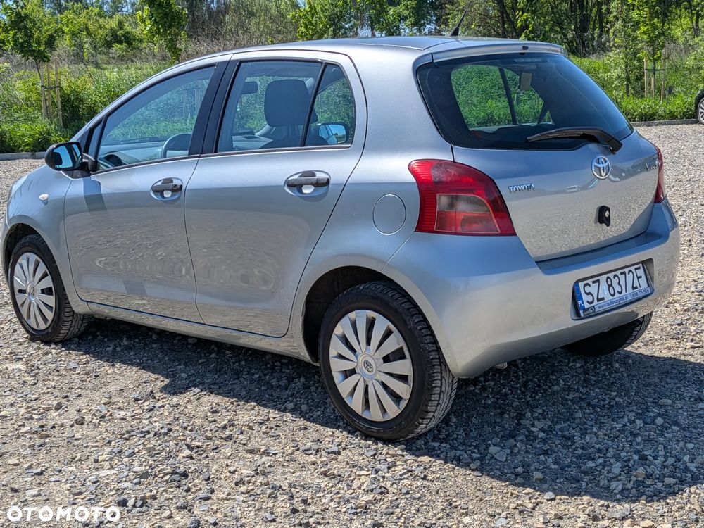 Toyota Yaris 1.0 Luna A/C - 4