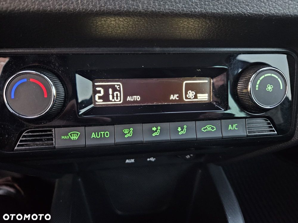 Skoda Fabia 1.0 MPI Clever - 26