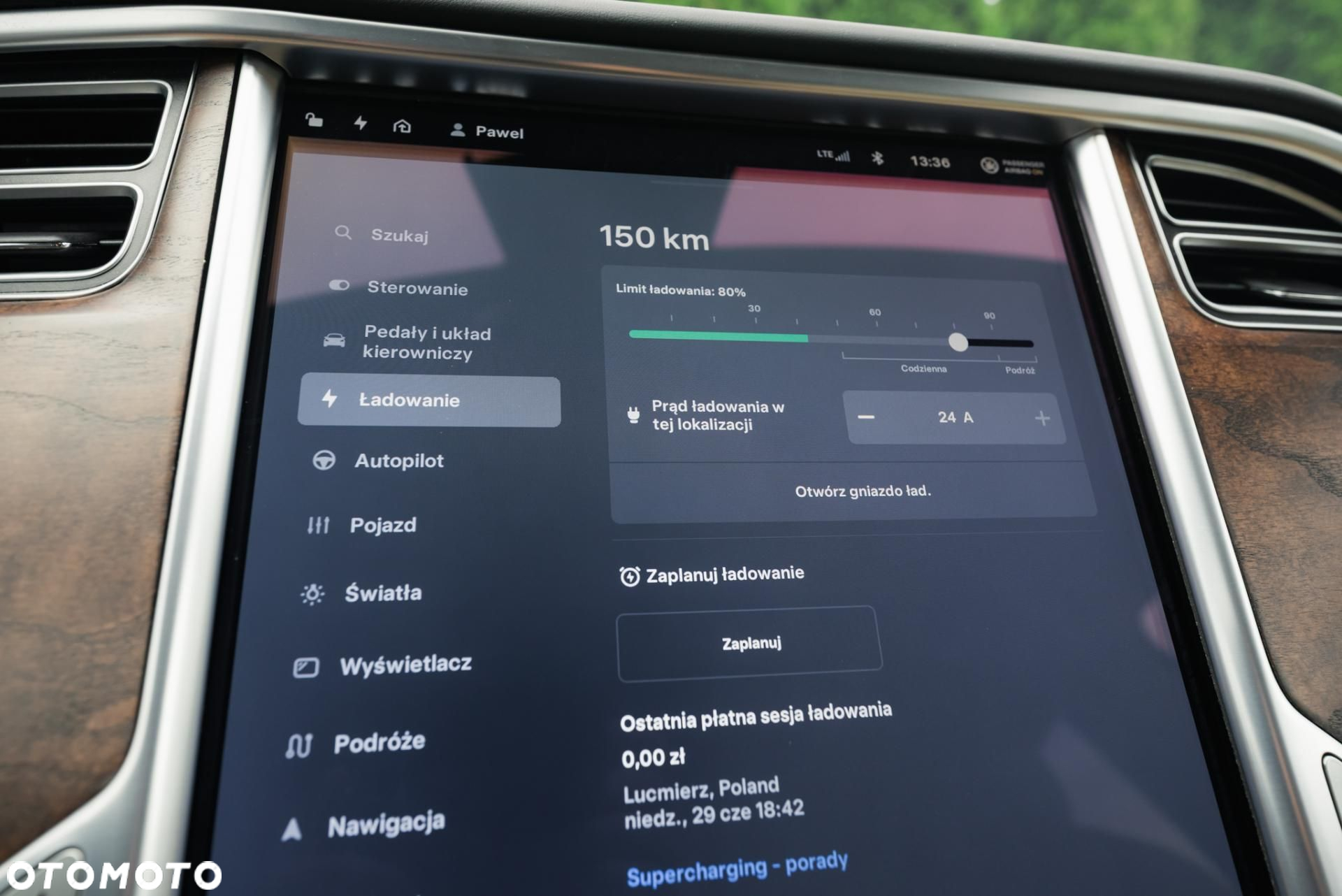Tesla Model S - 24