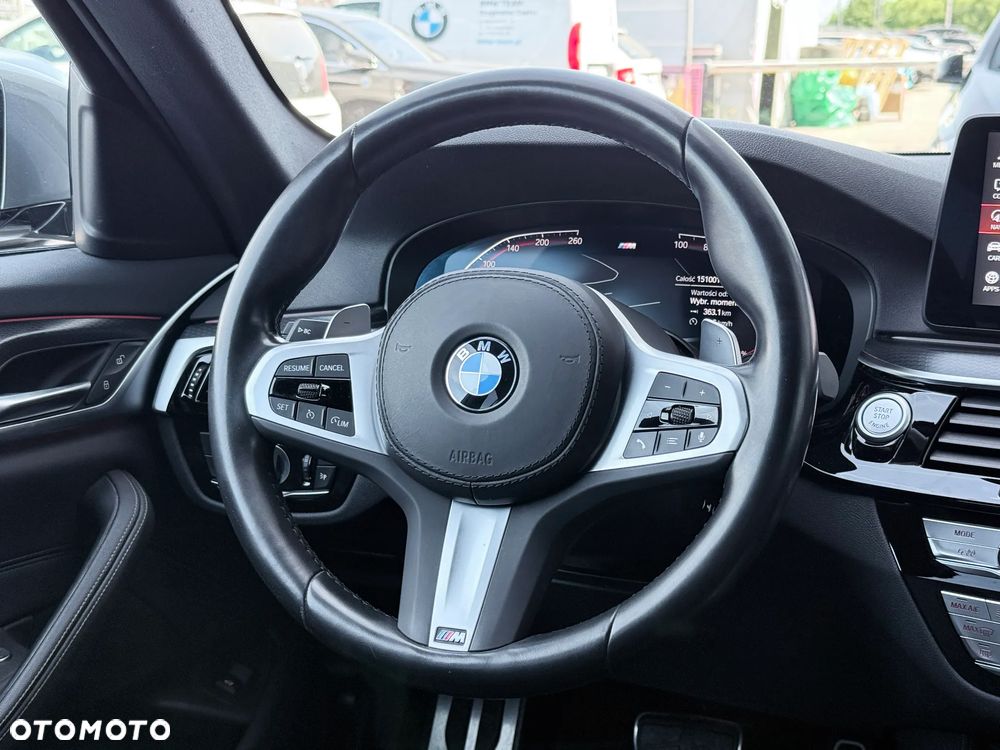 BMW Seria 5 530i xDrive M Sport sport - 22