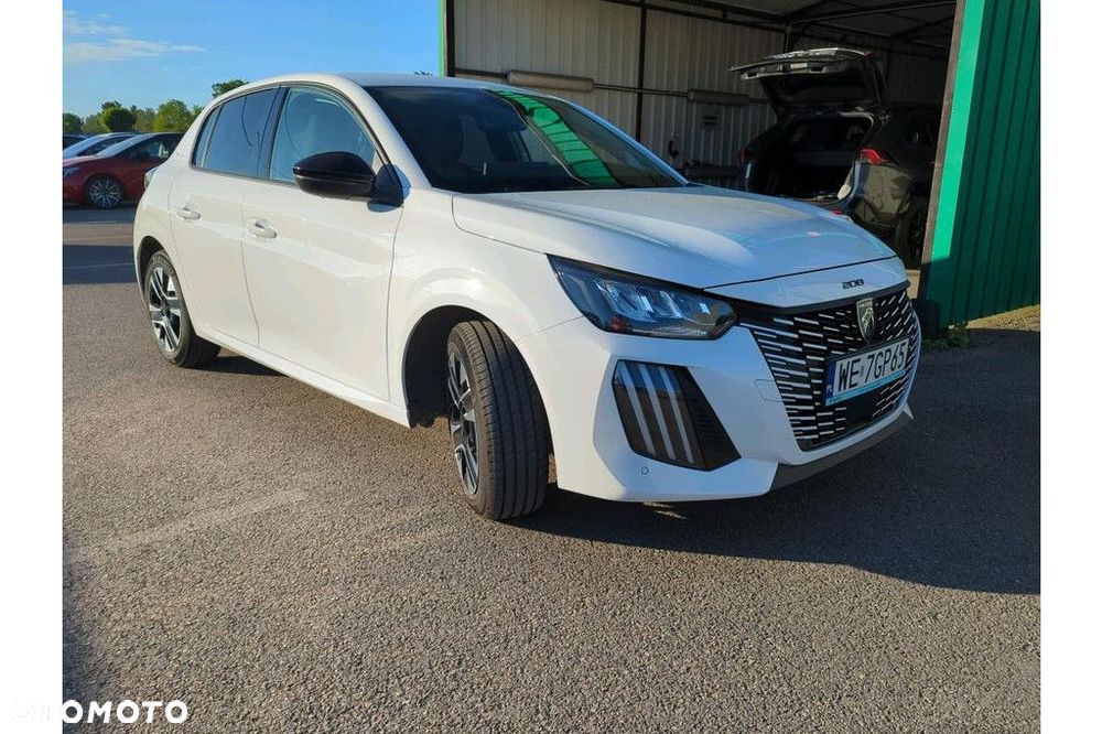 Peugeot 208 - 4