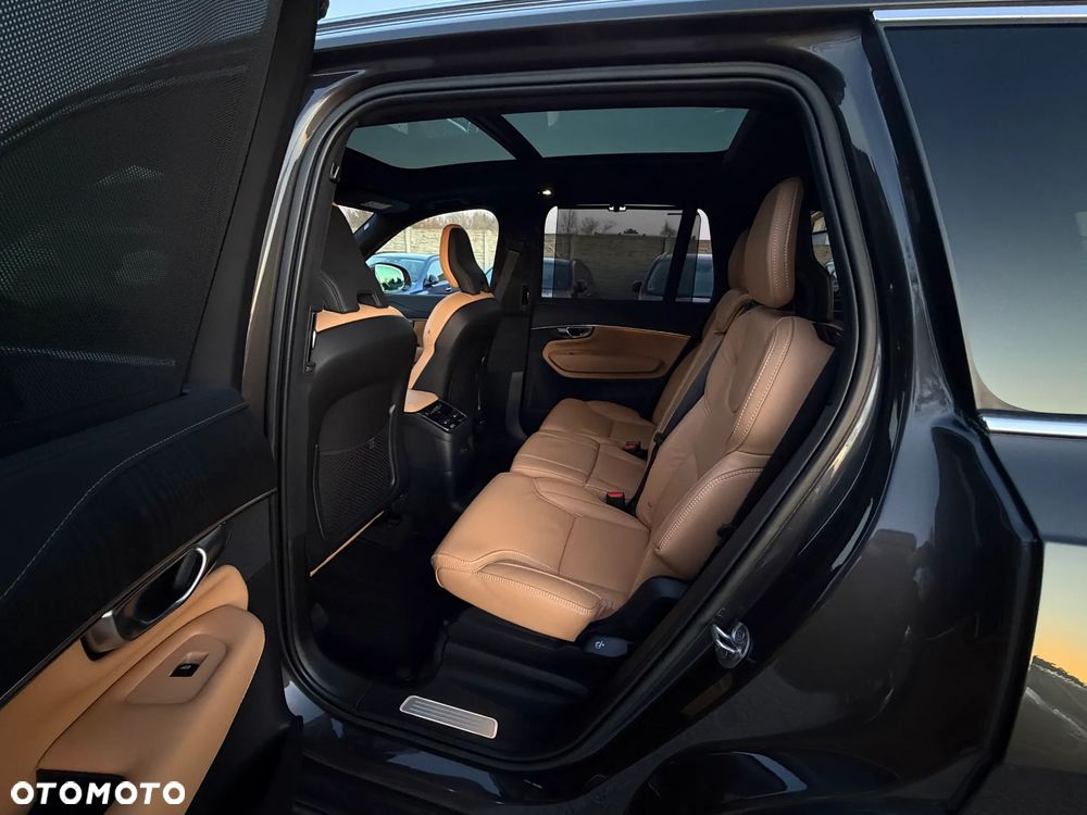 Volvo XC 90 T8 AWD Recharge Ultimate Dark - 32